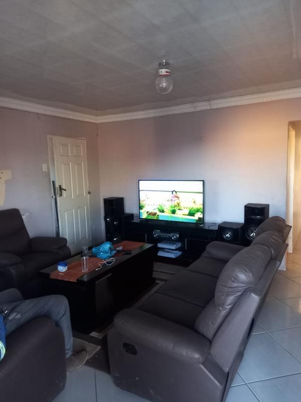 2 Bedroom Property for Sale in Thabong Free State